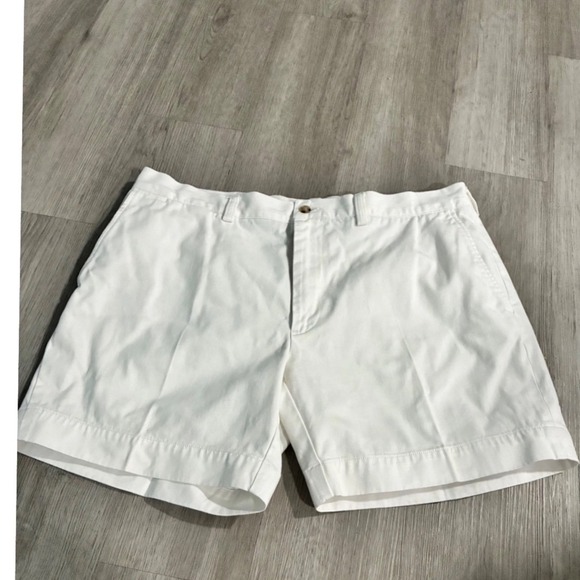 Polo Ralph Lauren Men's White Classic Fit 6" Chino Shorts Size 36 - Picture 1 of 8